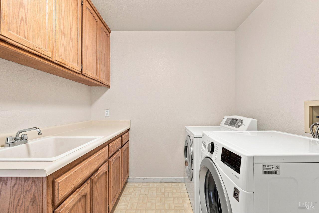 Property photo 46