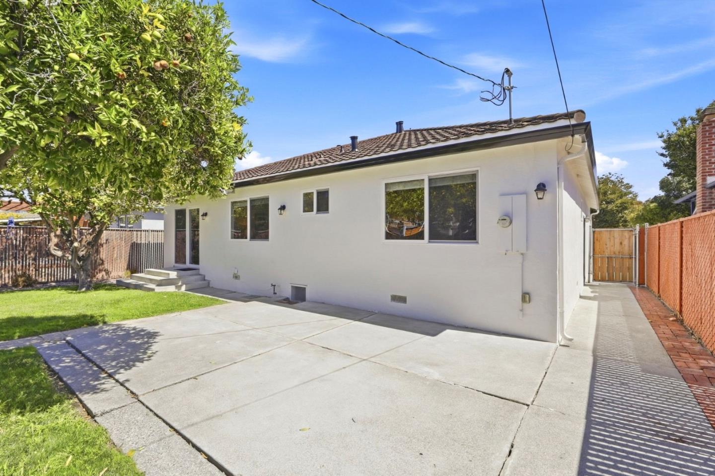 Property photo 31