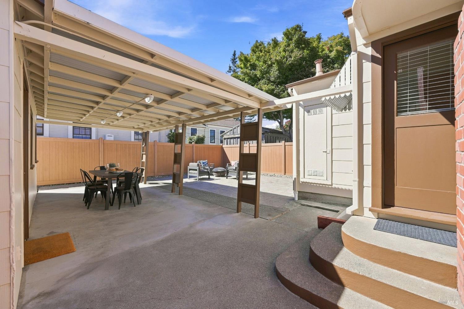 Property photo 43