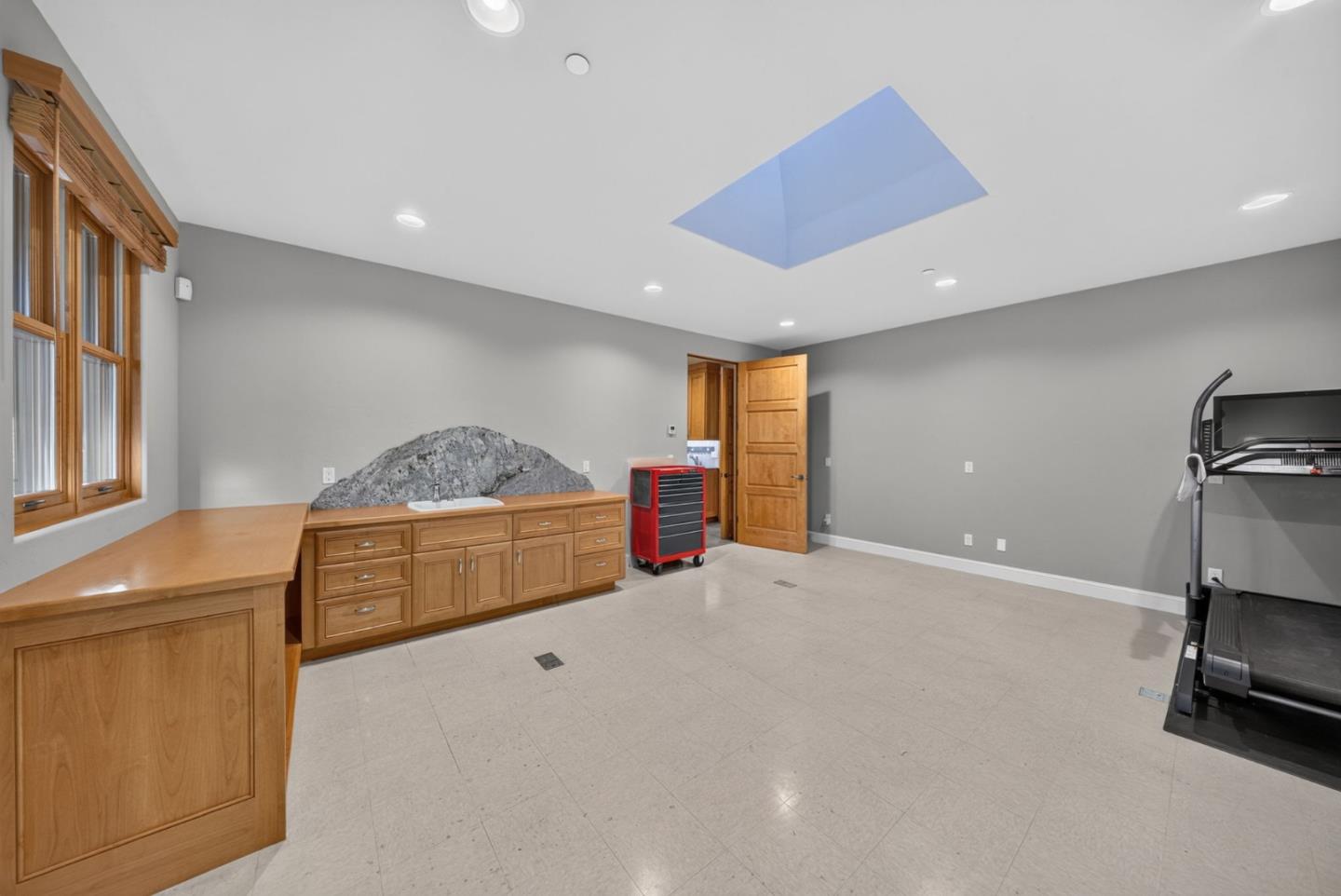 Property photo 50