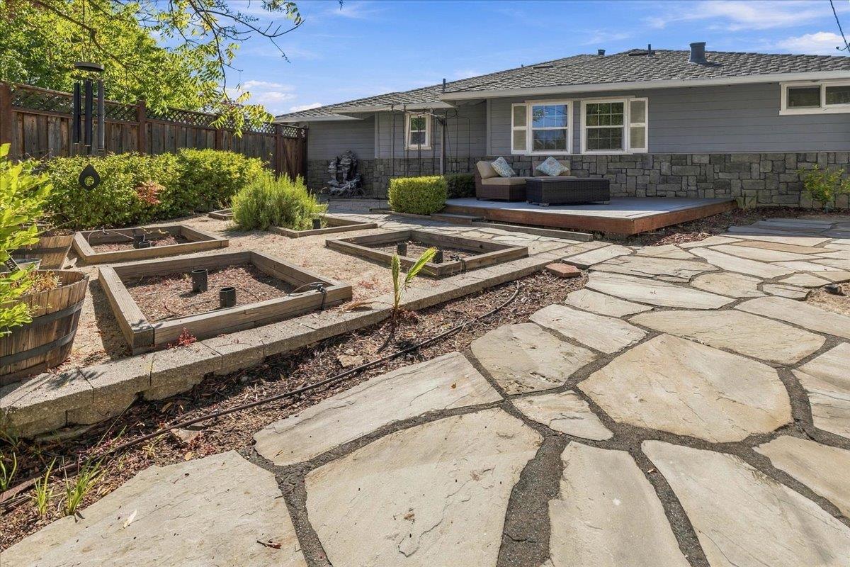 Property photo 43