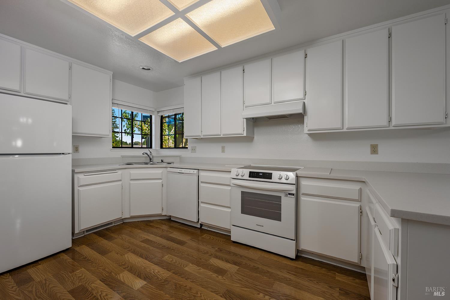 Property photo 38