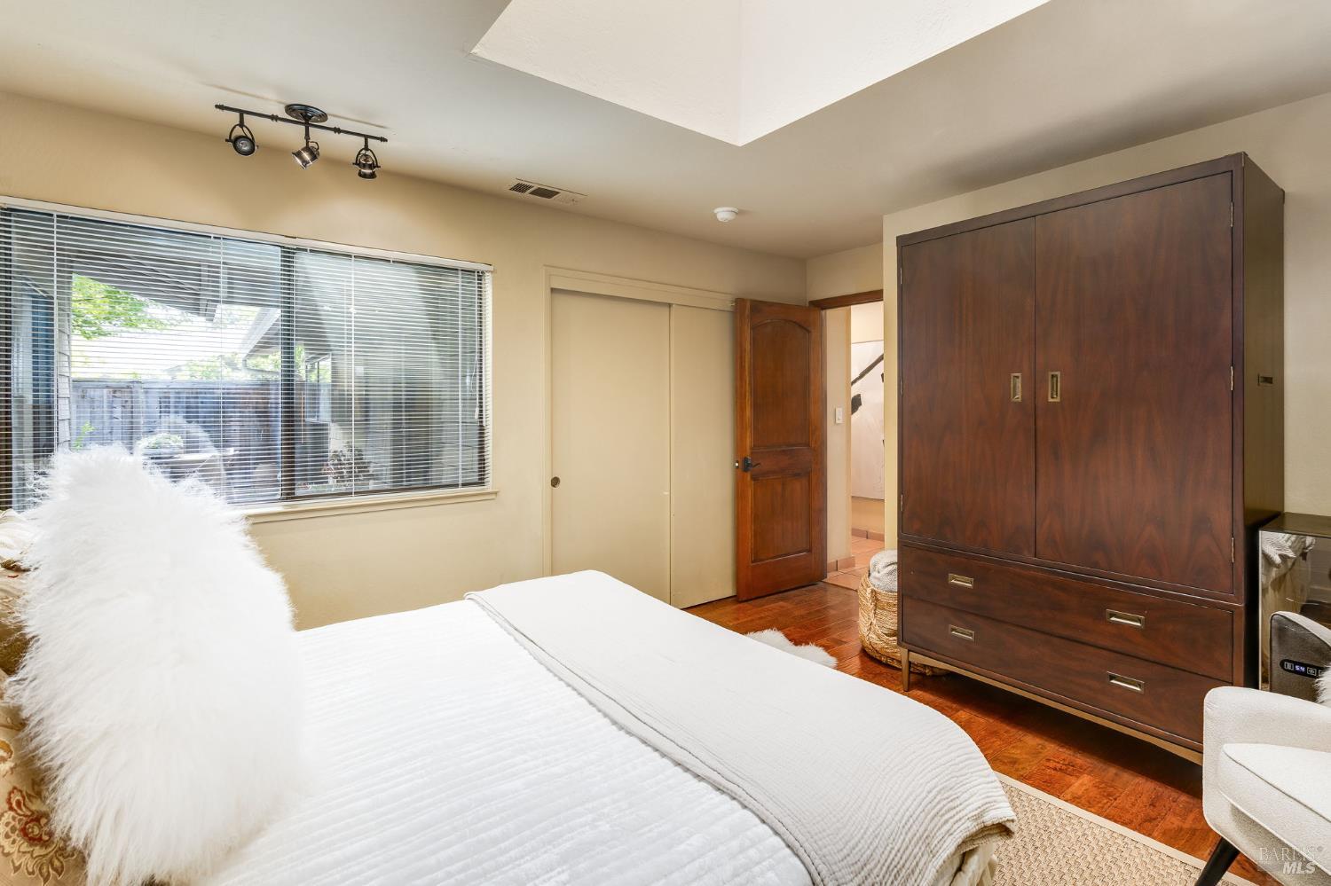 Property photo 43