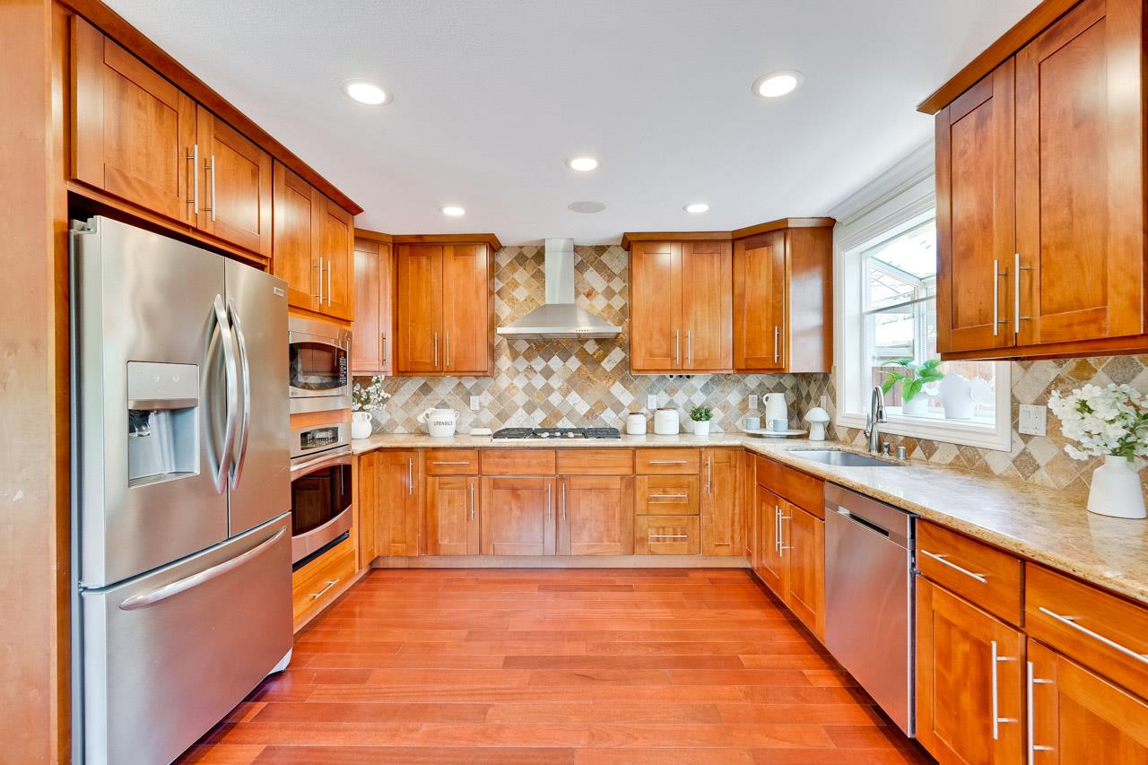 Property photo 24
