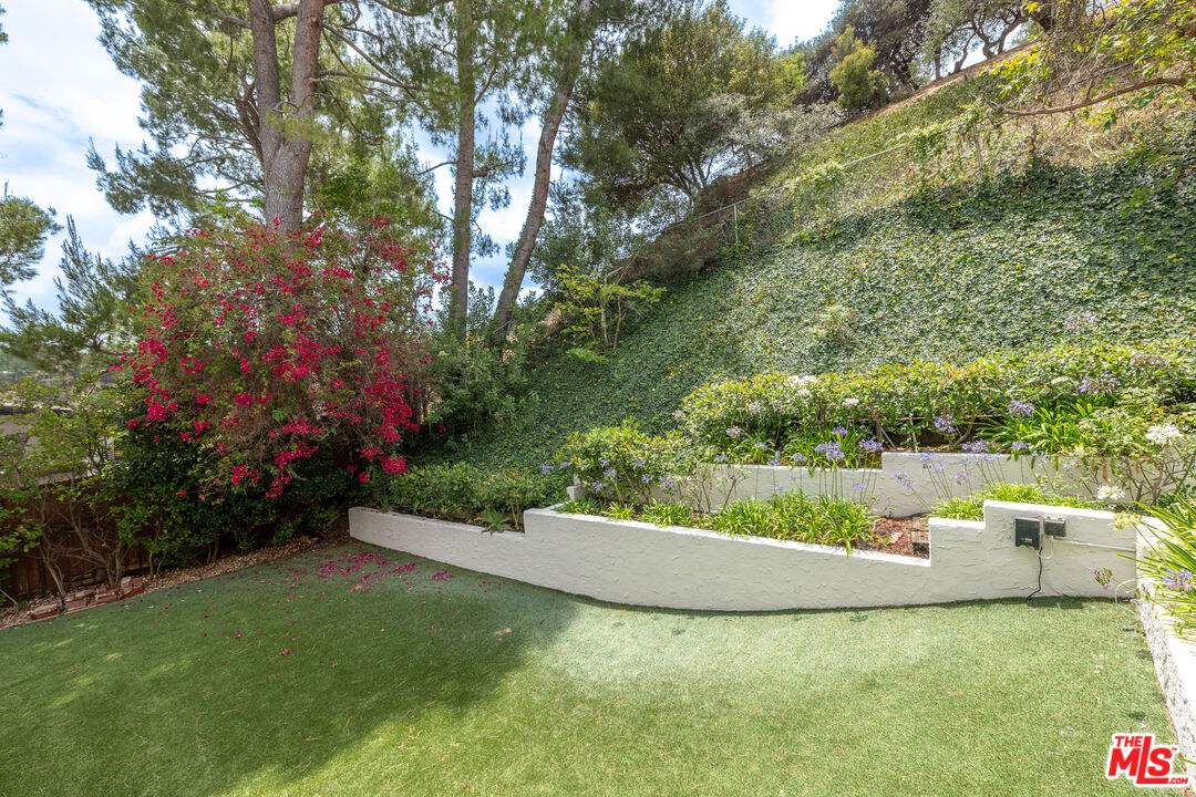 Property photo 37