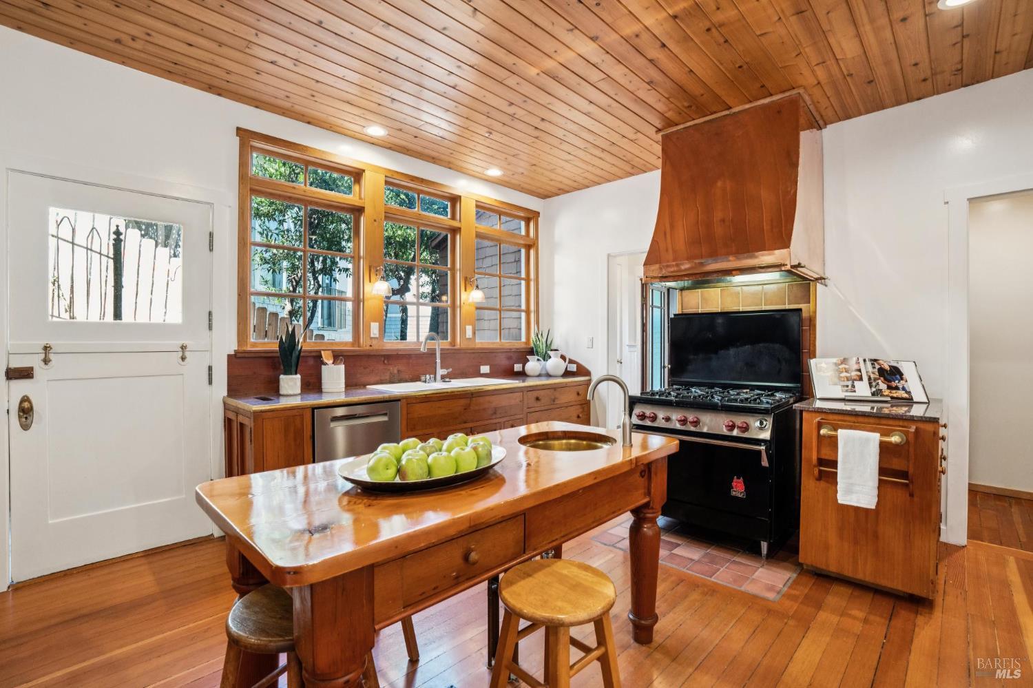 Property photo 31