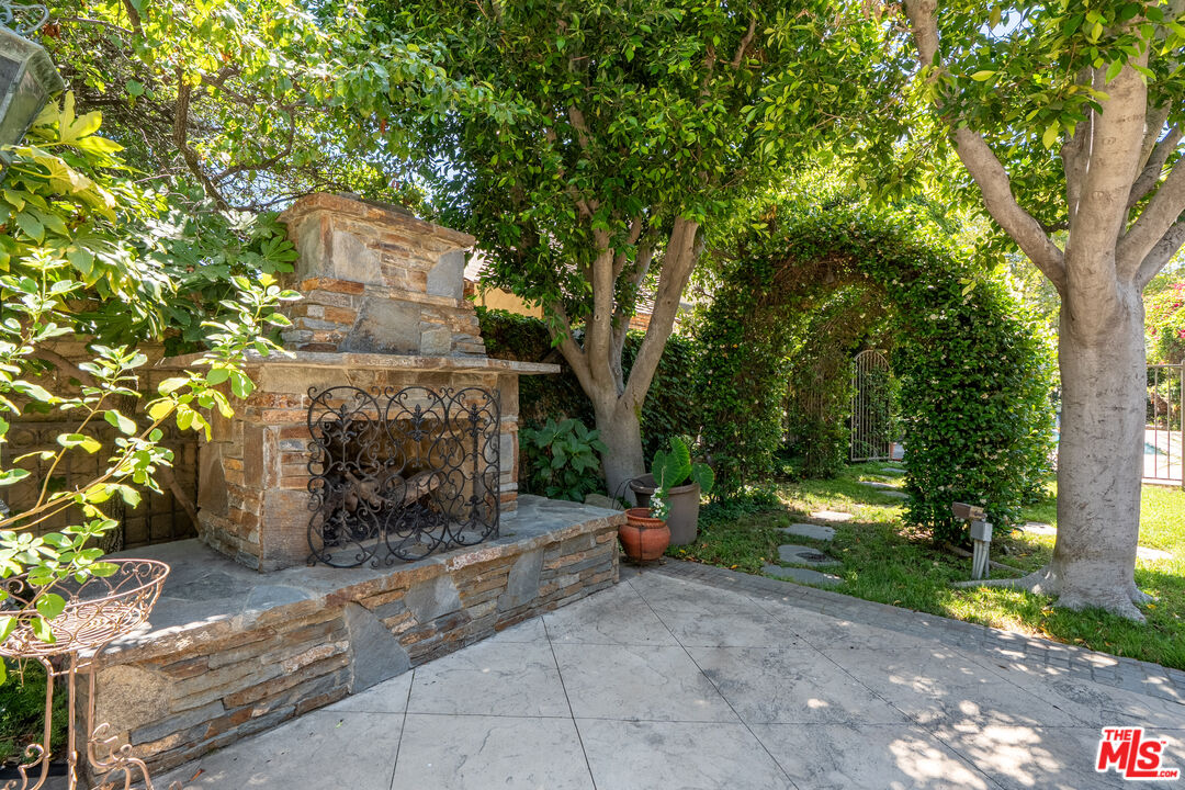 Property photo 37
