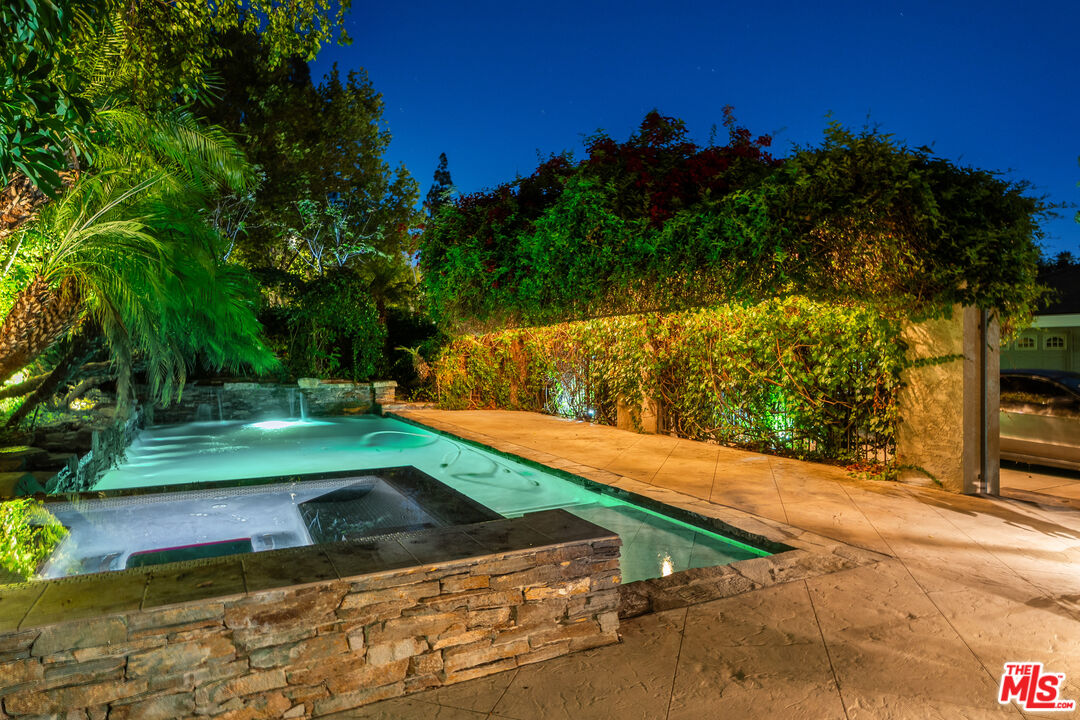 Property photo 44