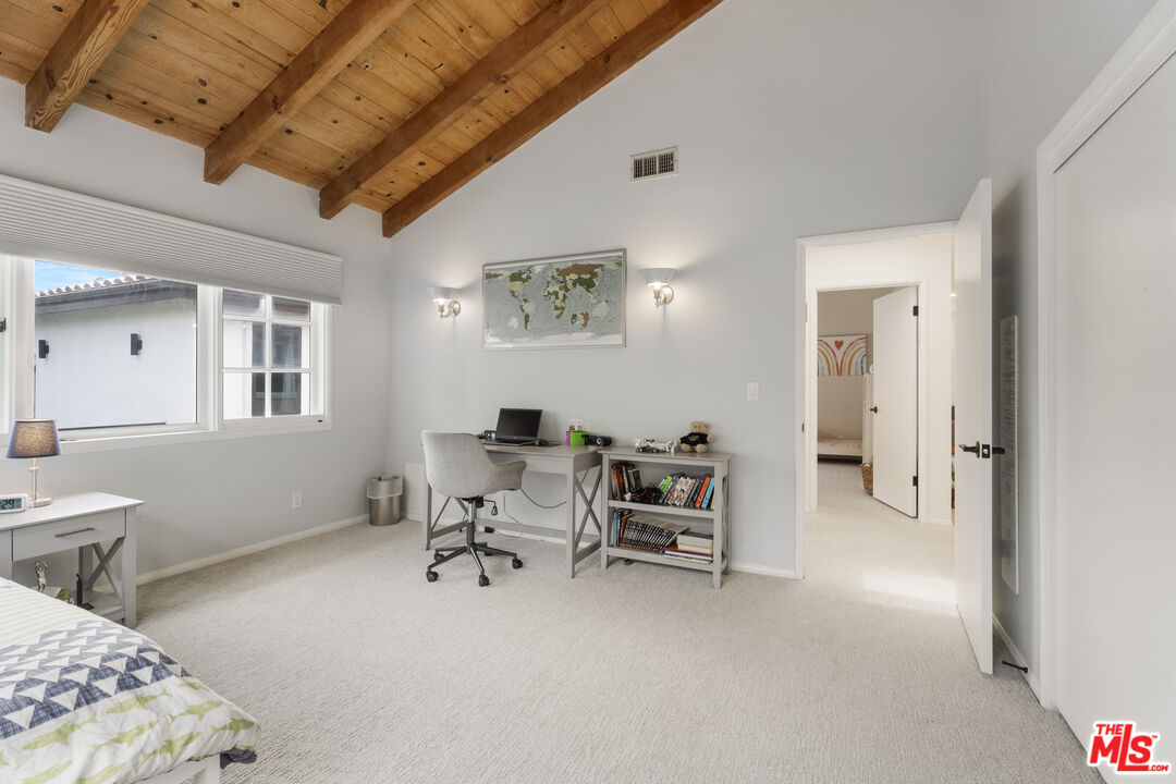 Property photo 33