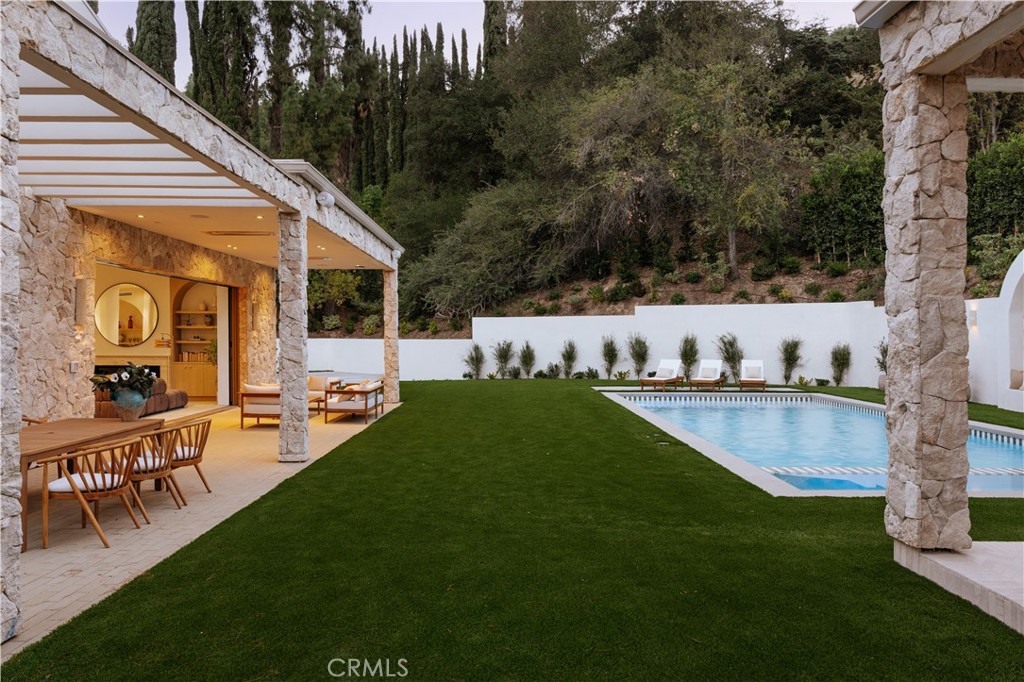 Property photo 33