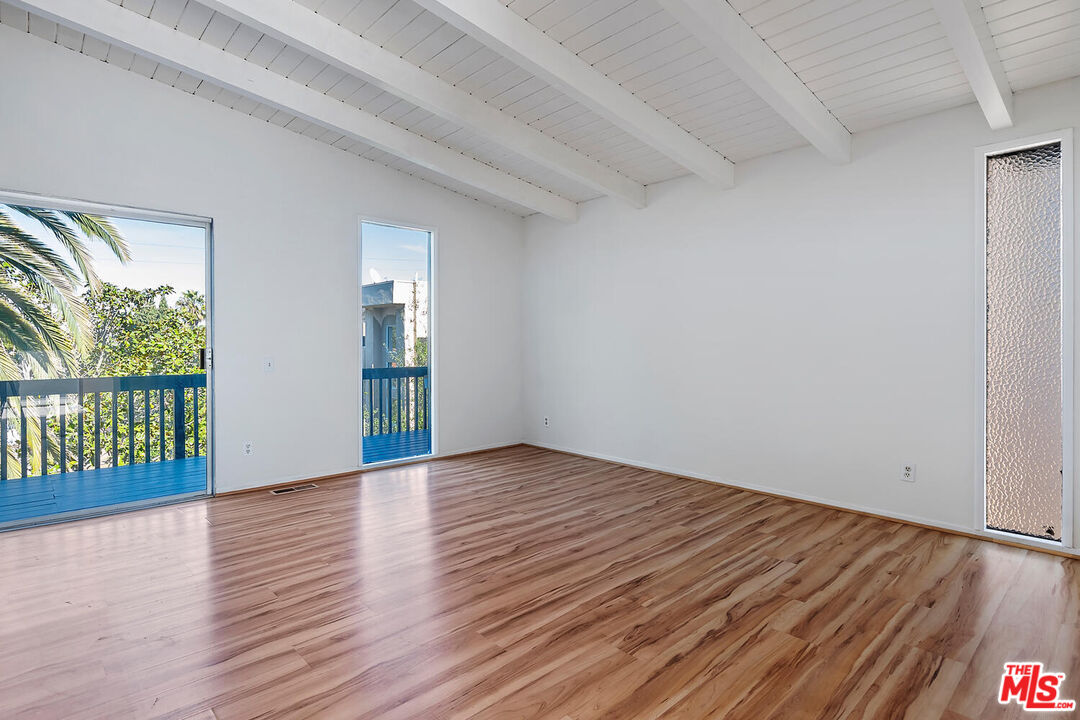 Property photo 38
