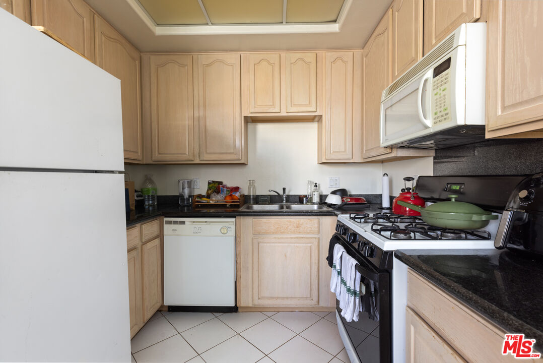 Property photo 32