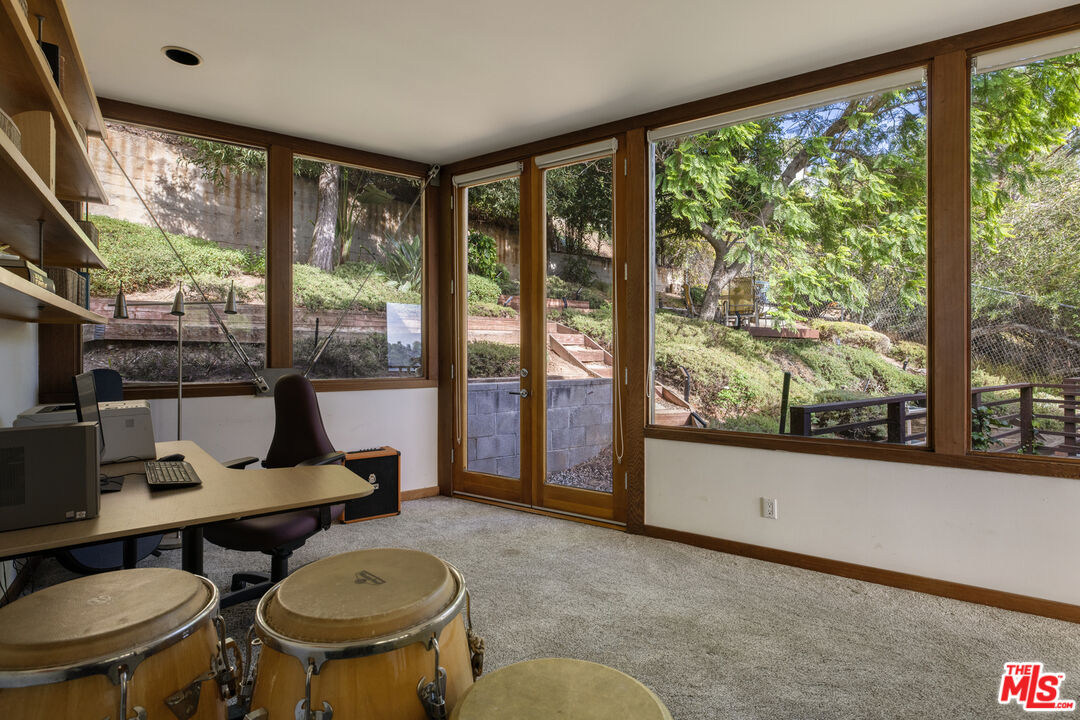 Property photo 44
