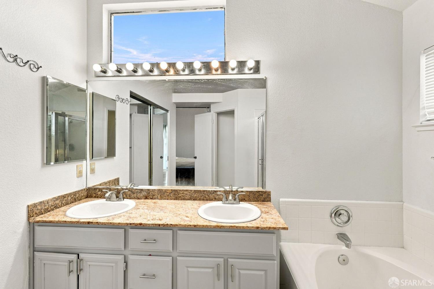 Property photo 42