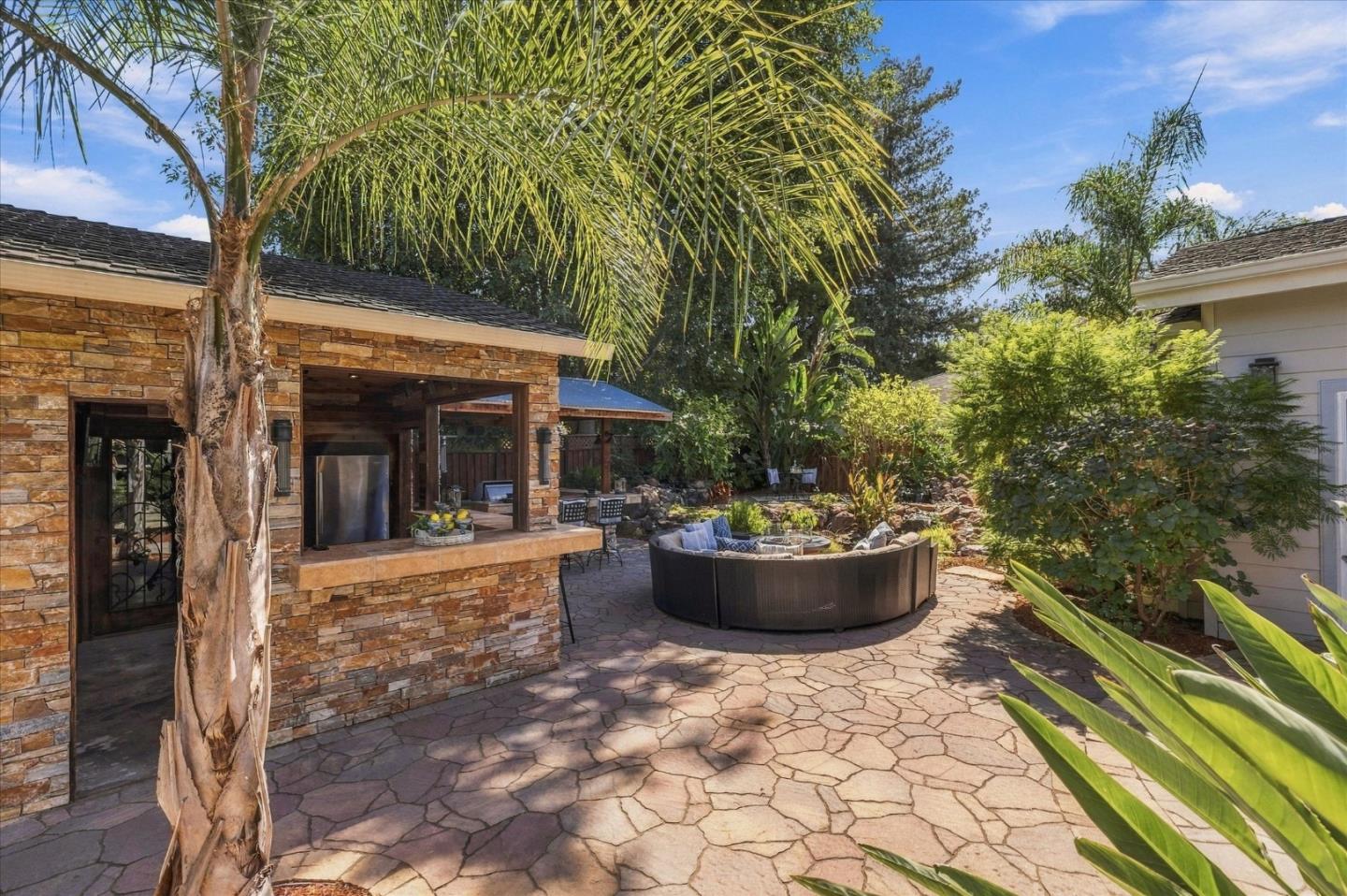 Property photo 44