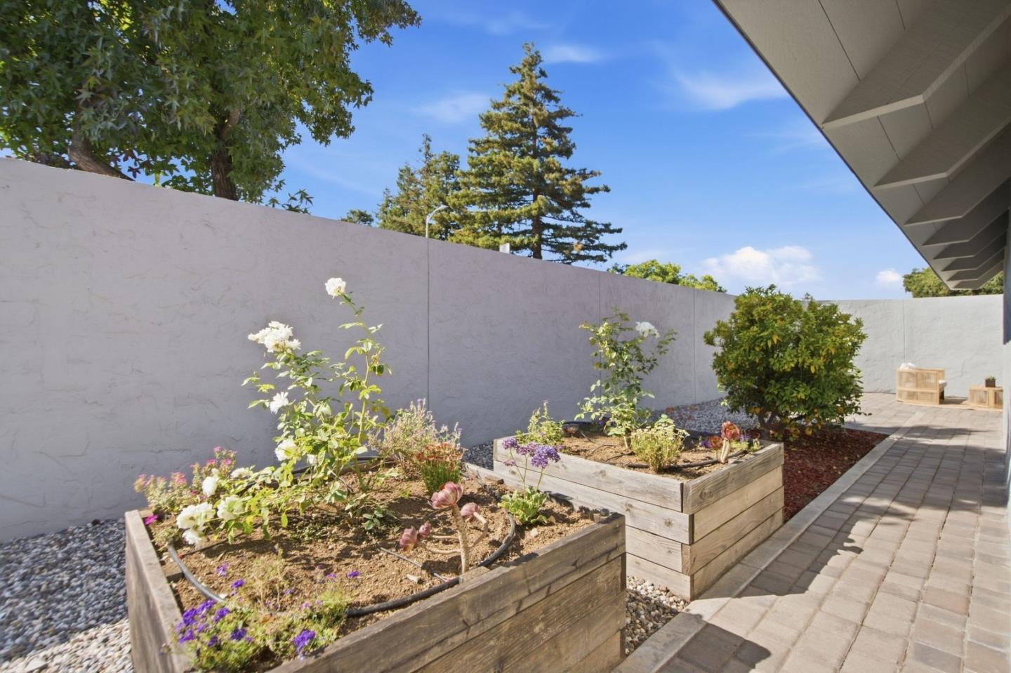 Property photo 46