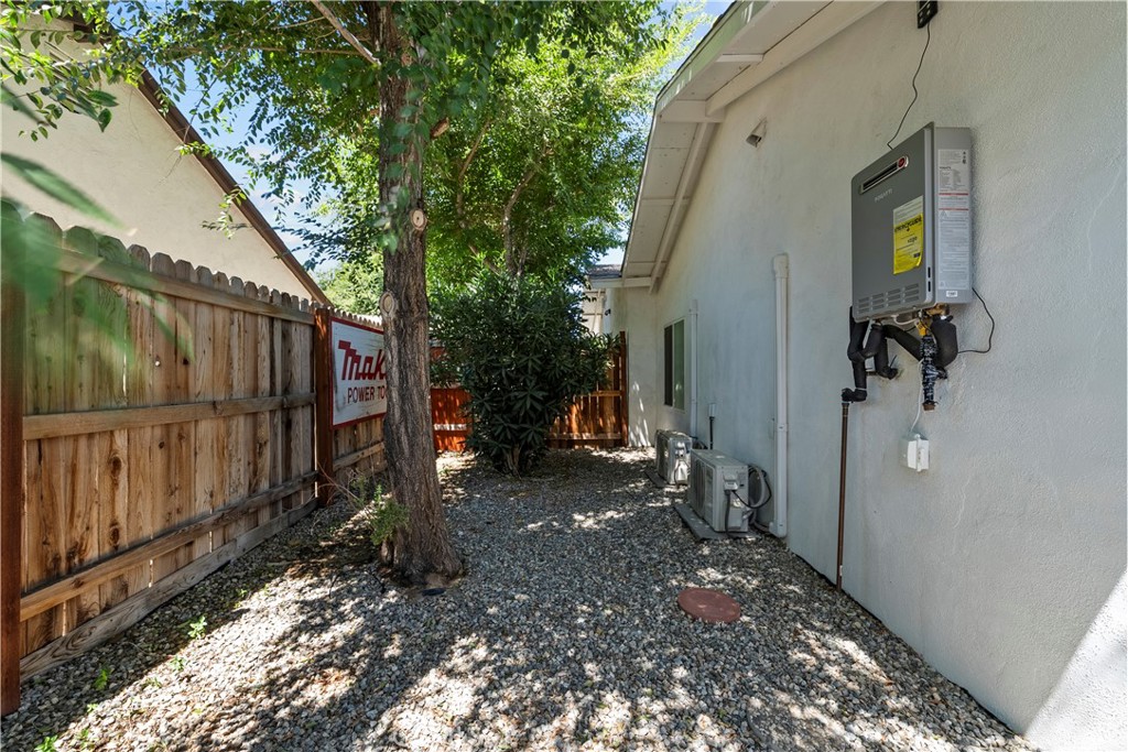 Property photo 35