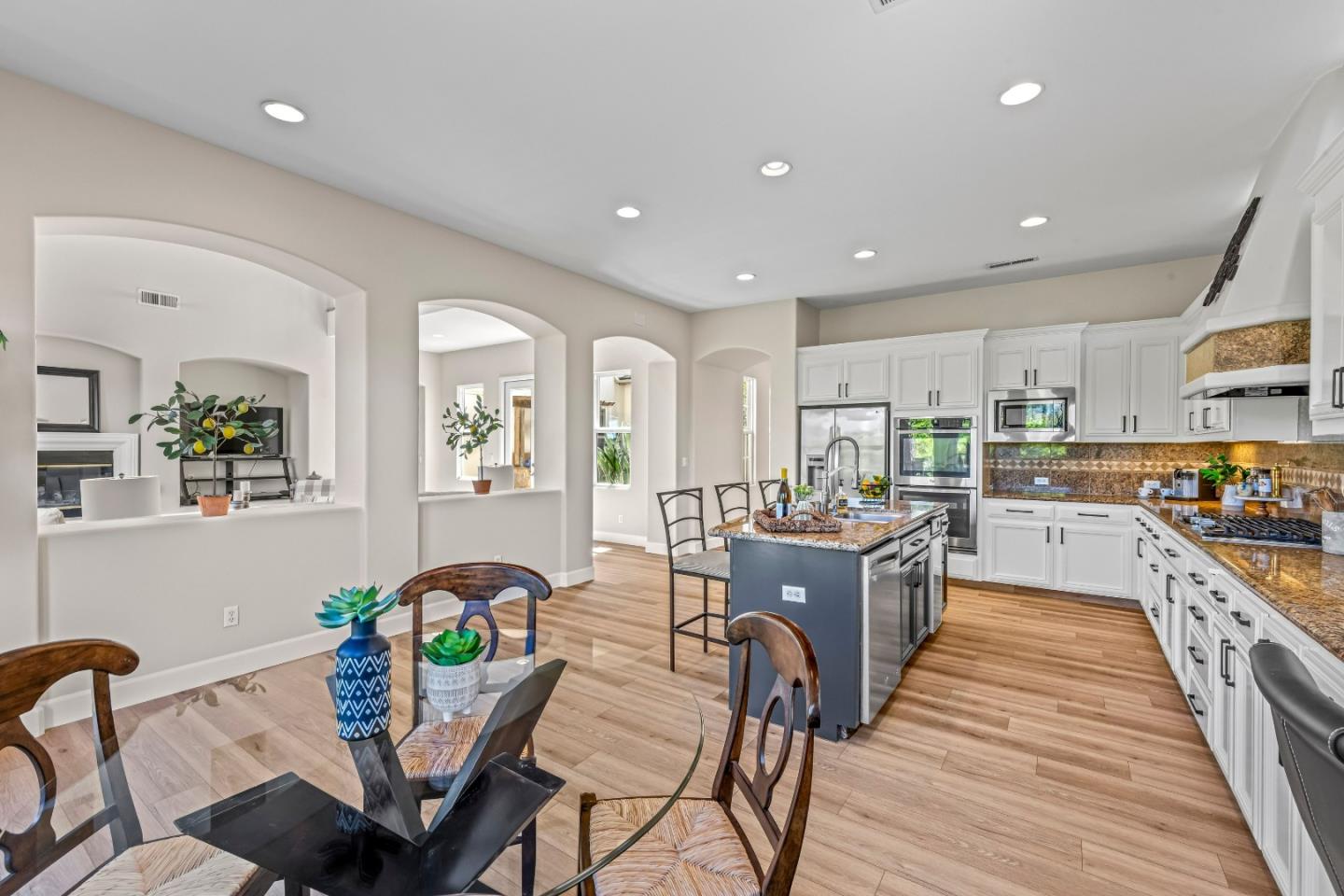 Property photo 37