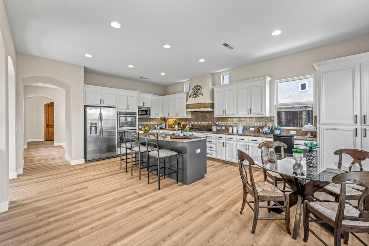 Property photo 38