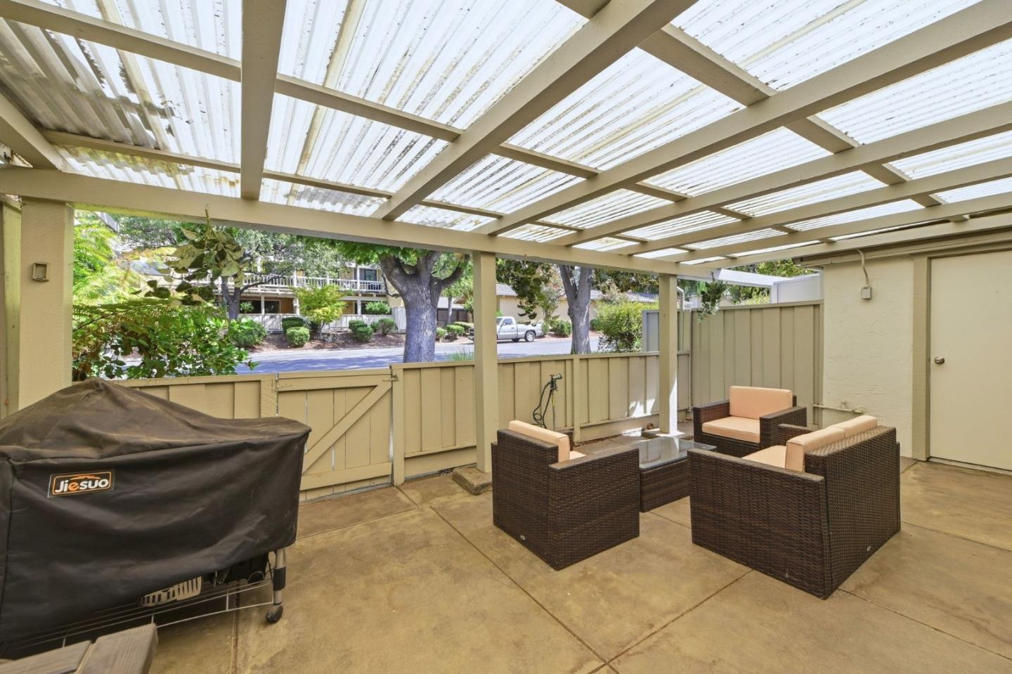 Property photo 24