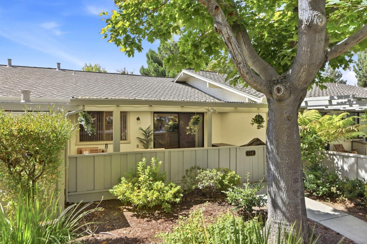 Property photo 28