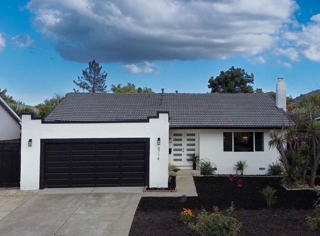 Property photo 50