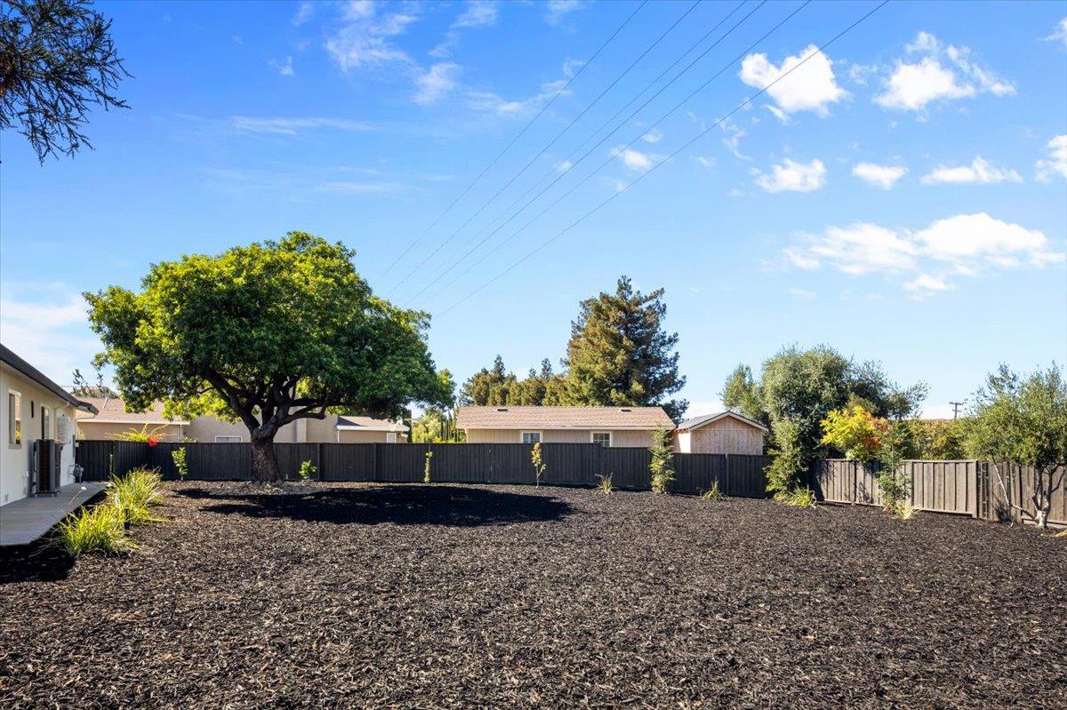 Property photo 42
