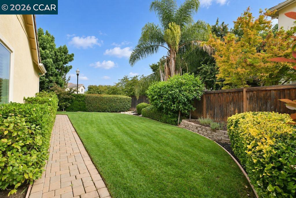 Property photo 37