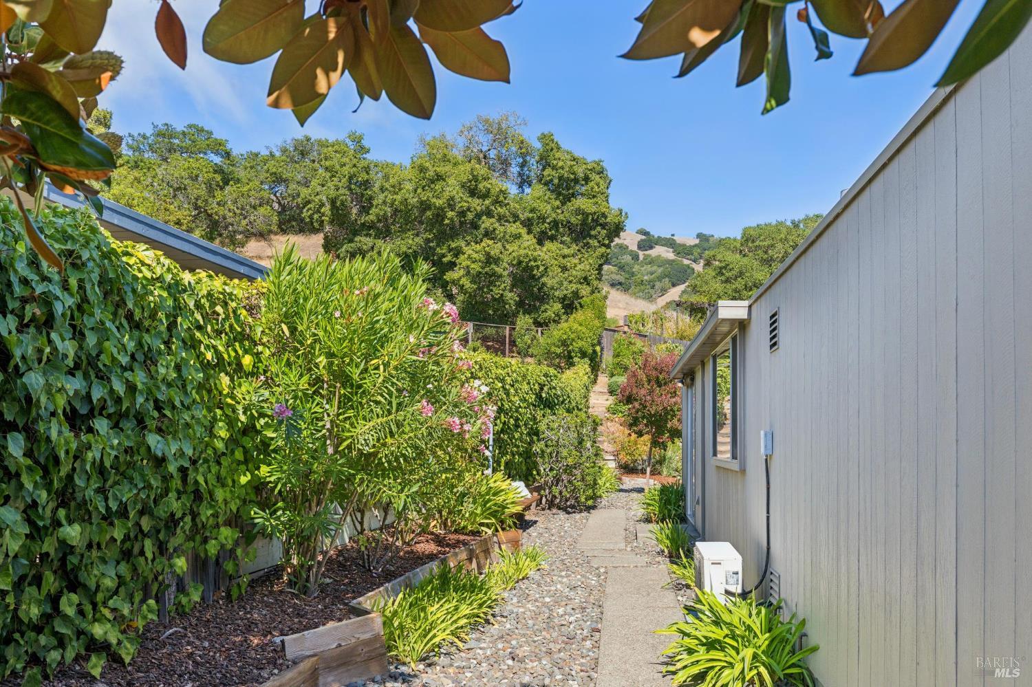 Property photo 44