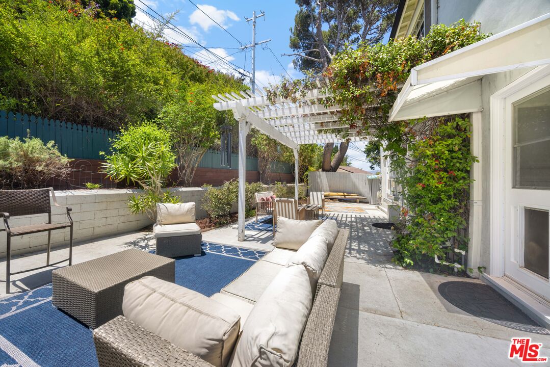 Property photo 28