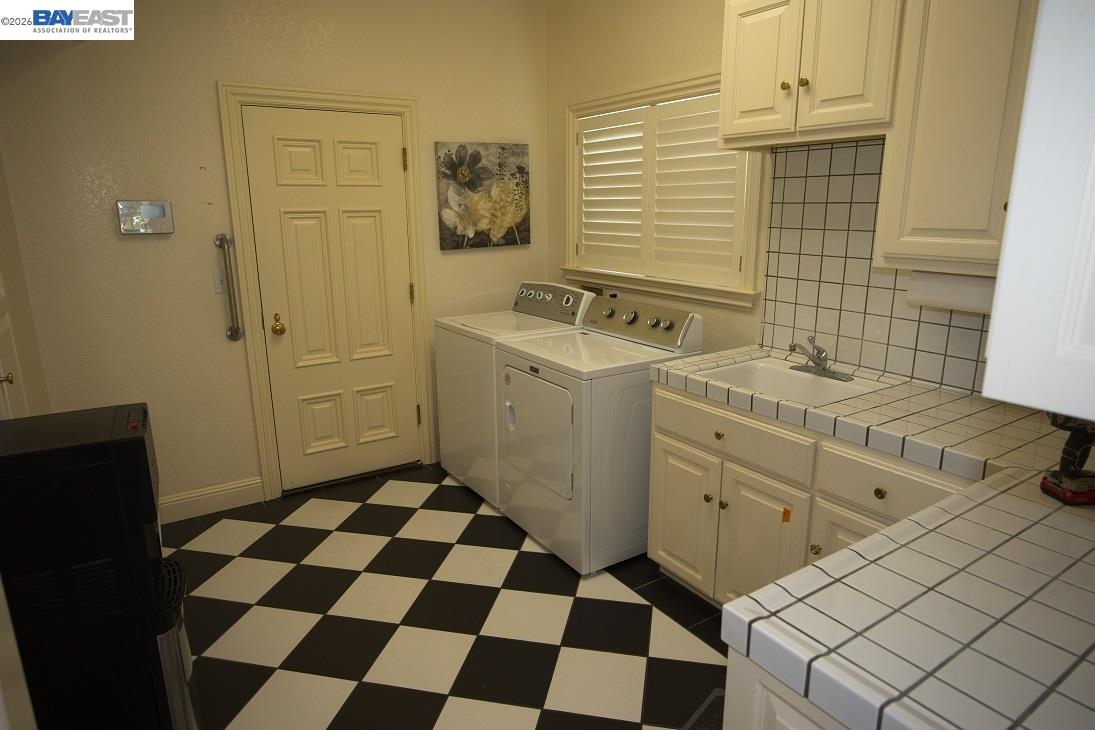 Property photo 43