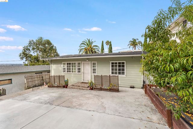 Property photo 46