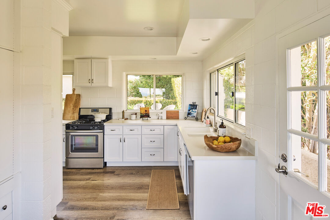 Property photo 24