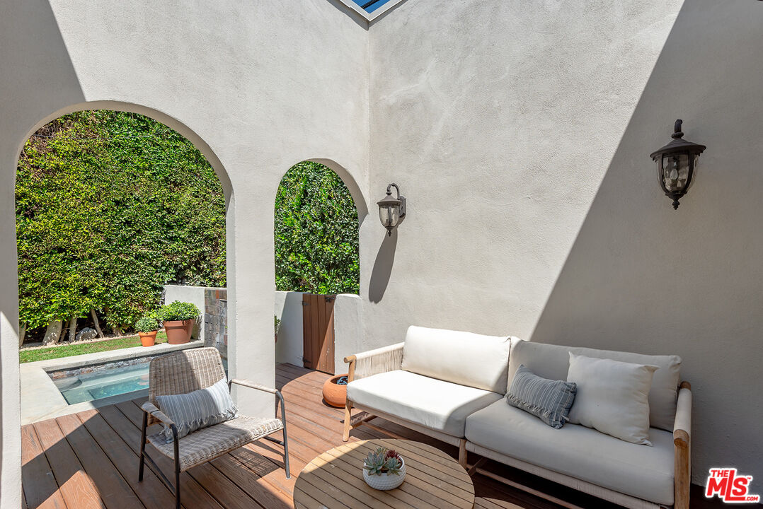 Property photo 28