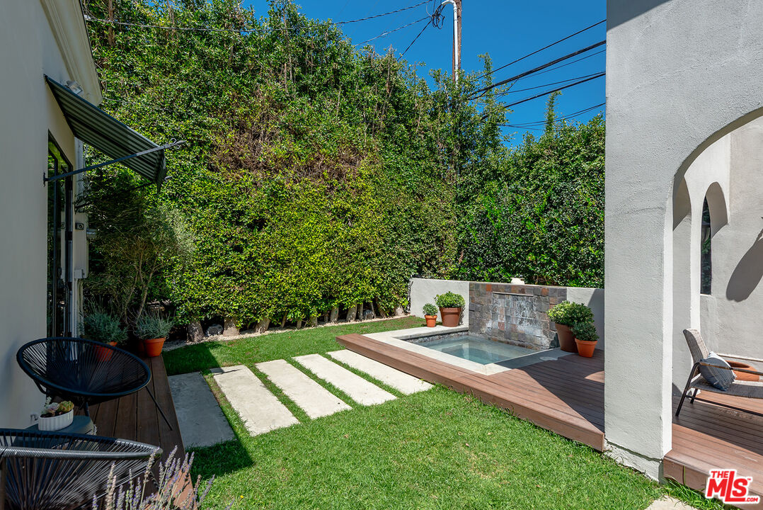 Property photo 33