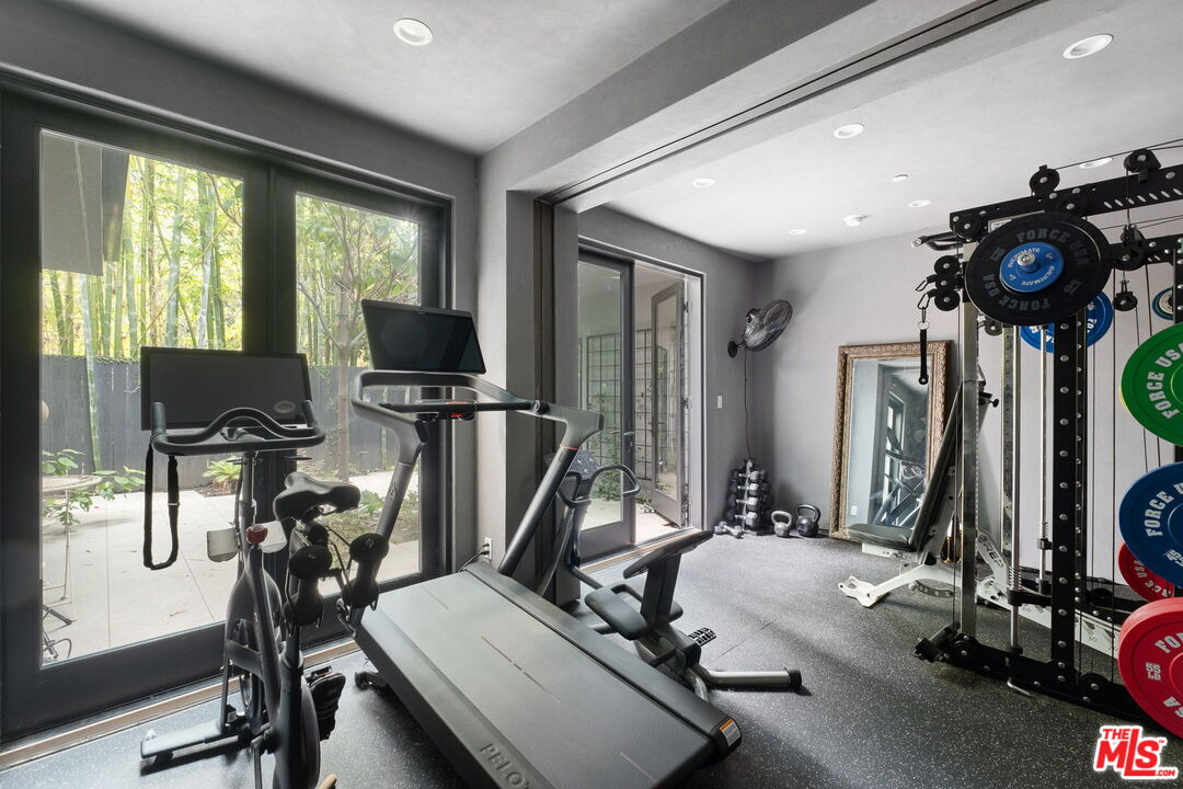 Property photo 38