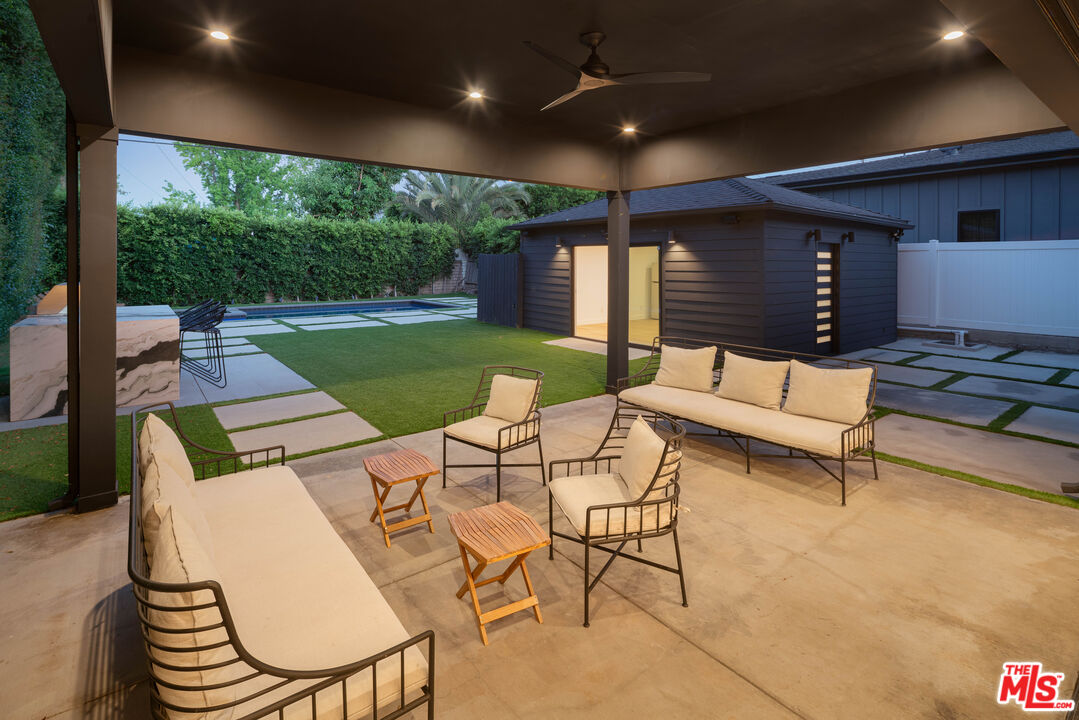 Property photo 28