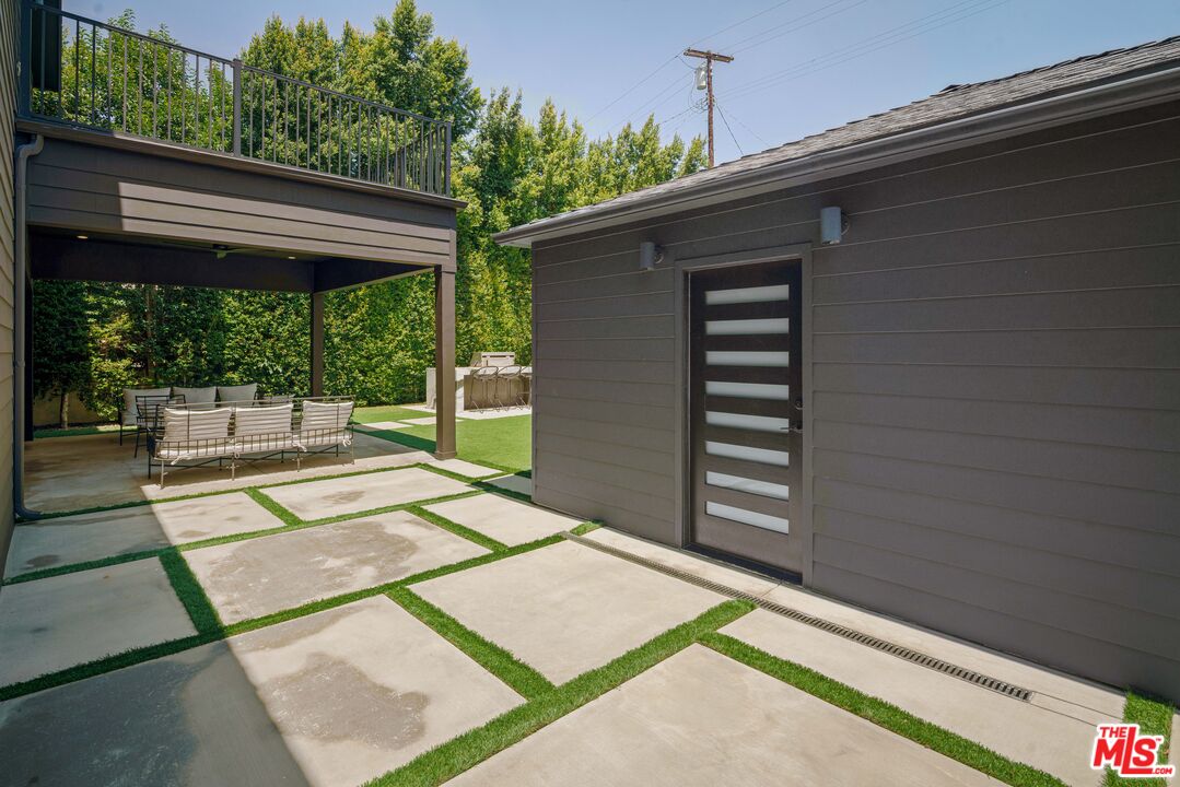 Property photo 32
