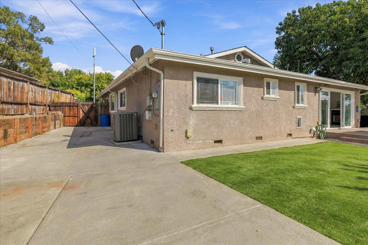 Property photo 32