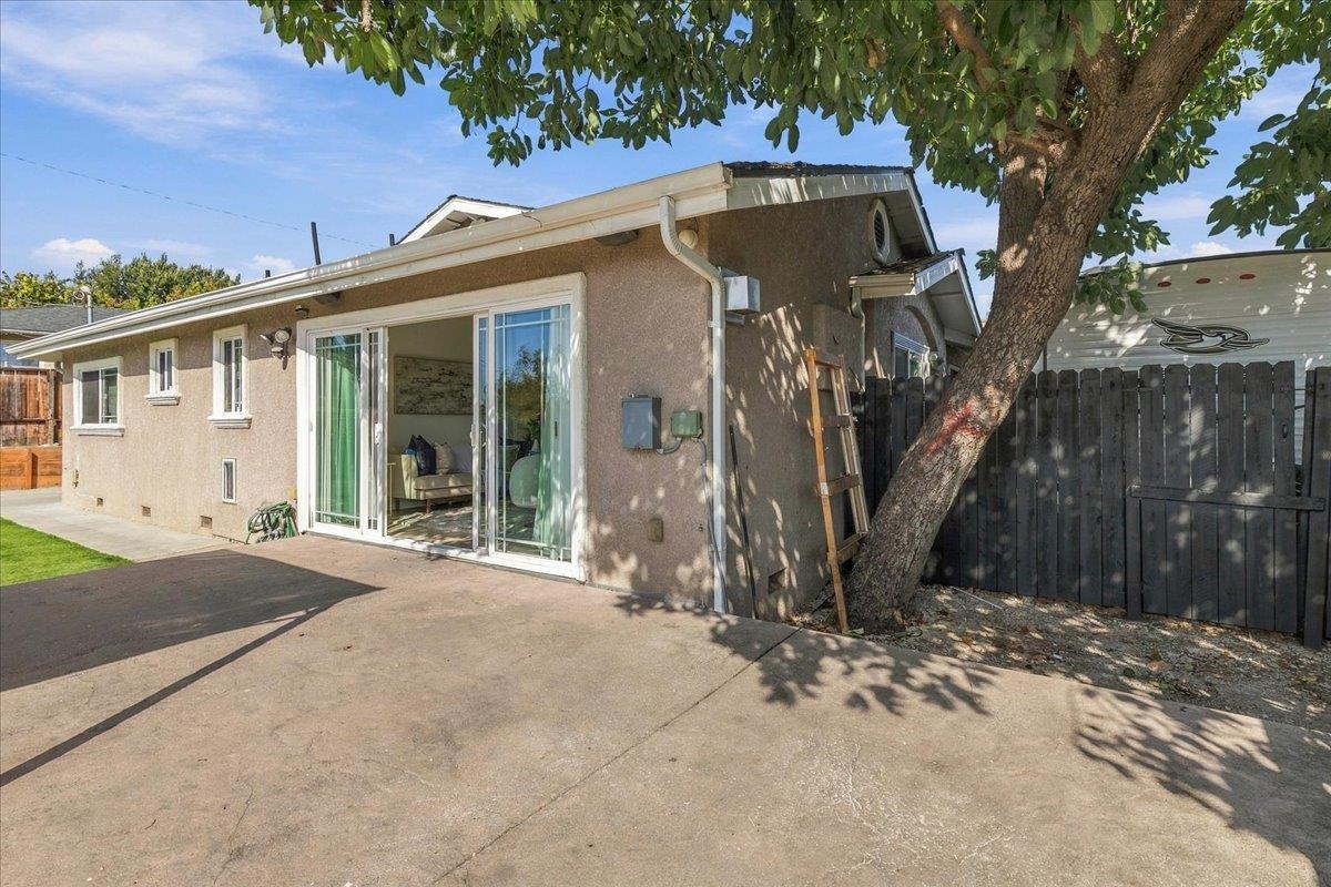 Property photo 33