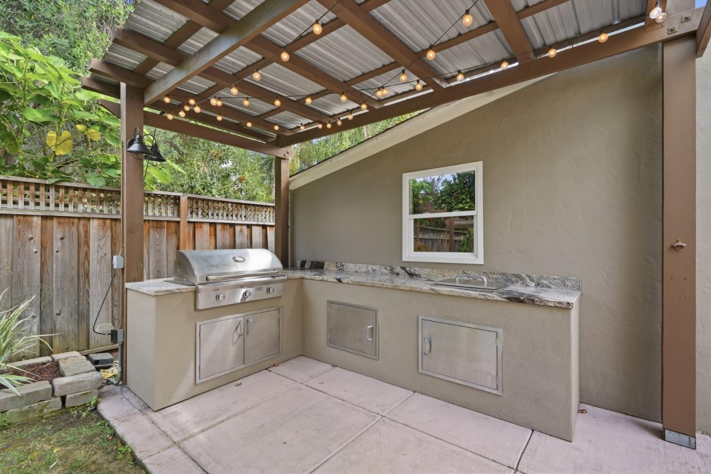 Property photo 46