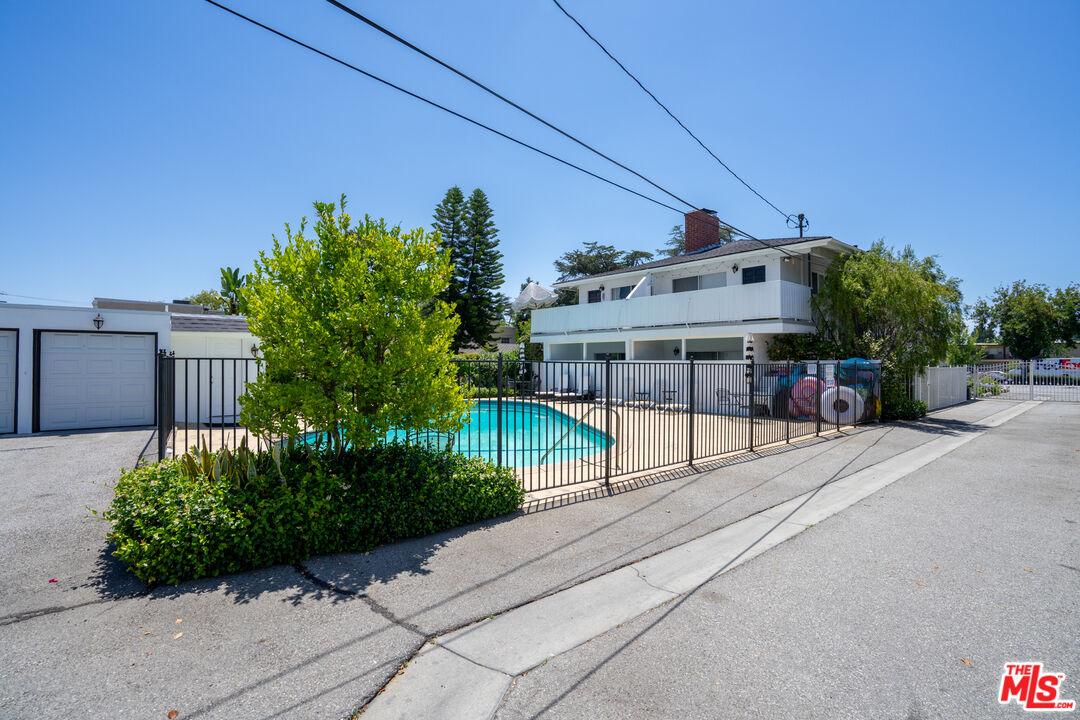 Property photo 24