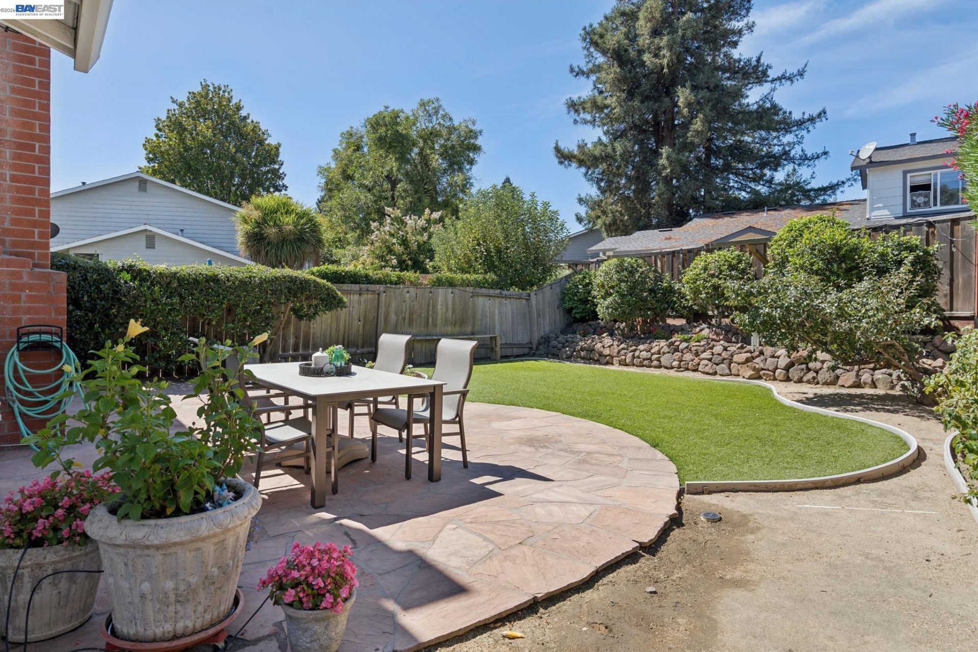 Property photo 32