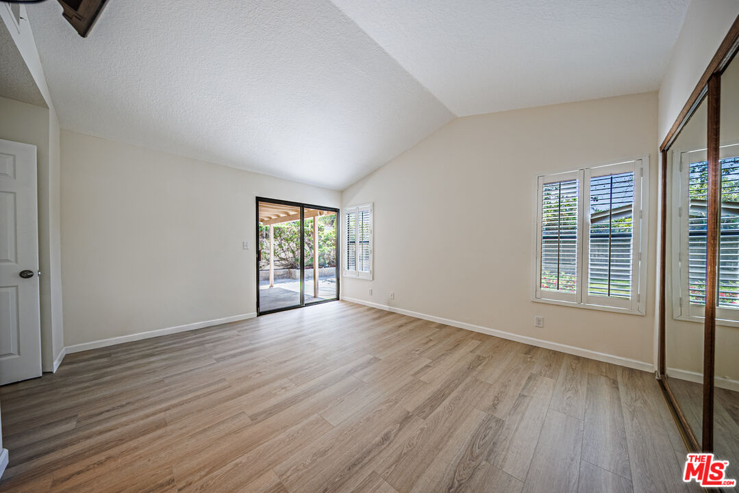 Property photo 37