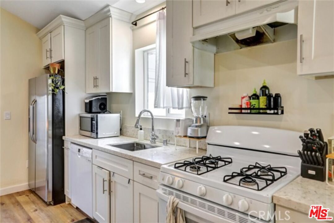 Property photo 50