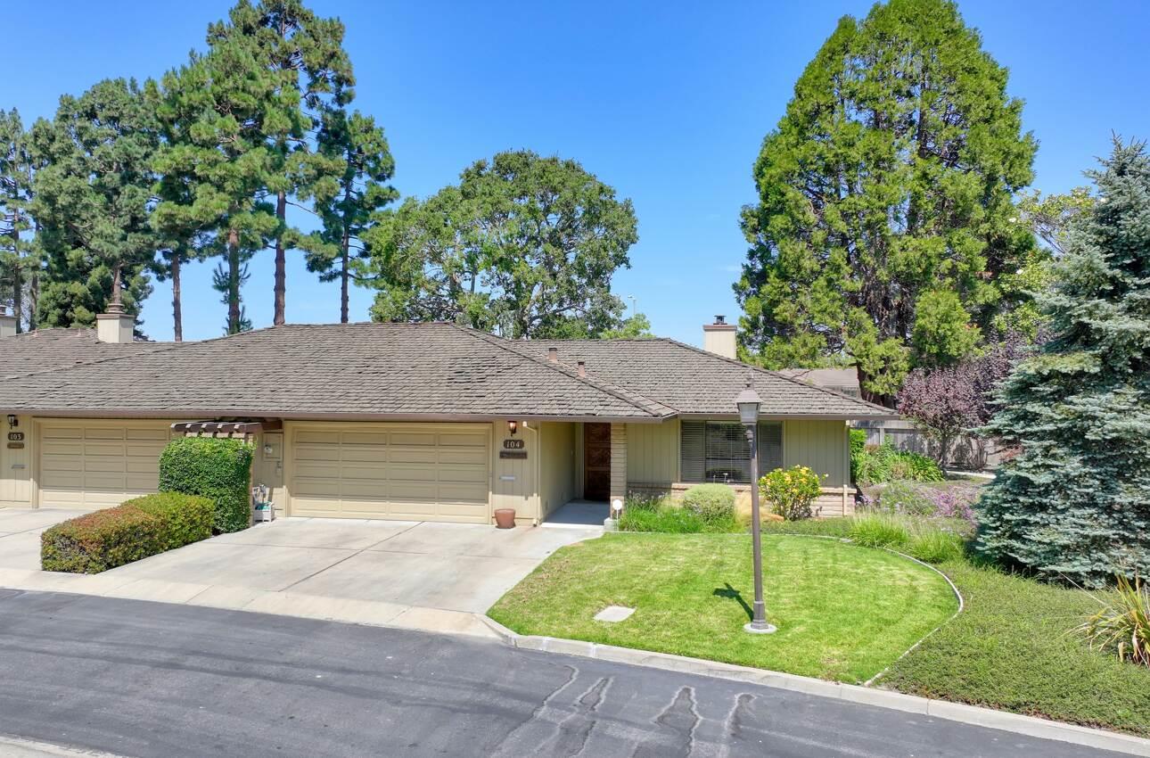 330 Woodside Dr