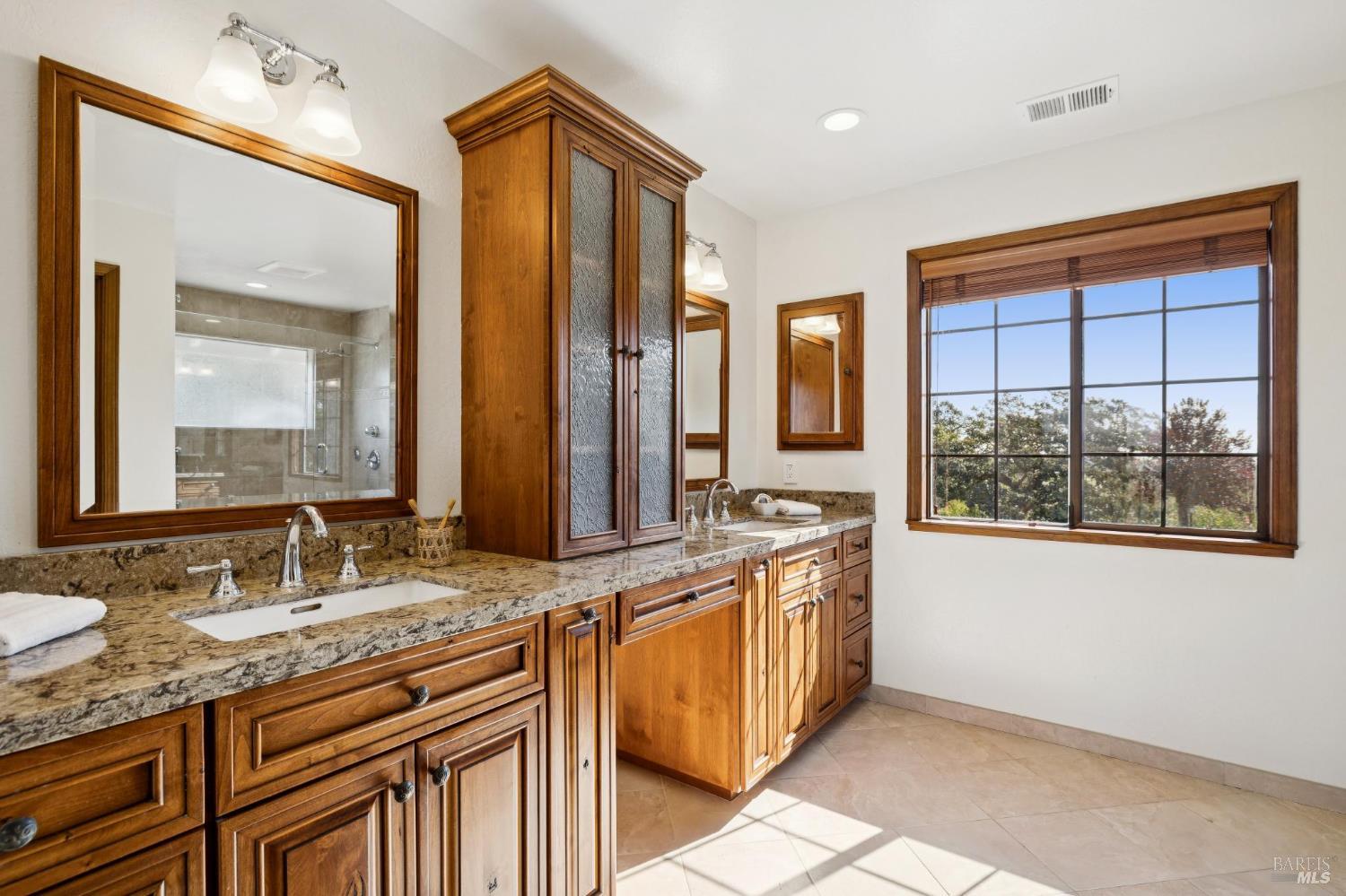 Property photo 46