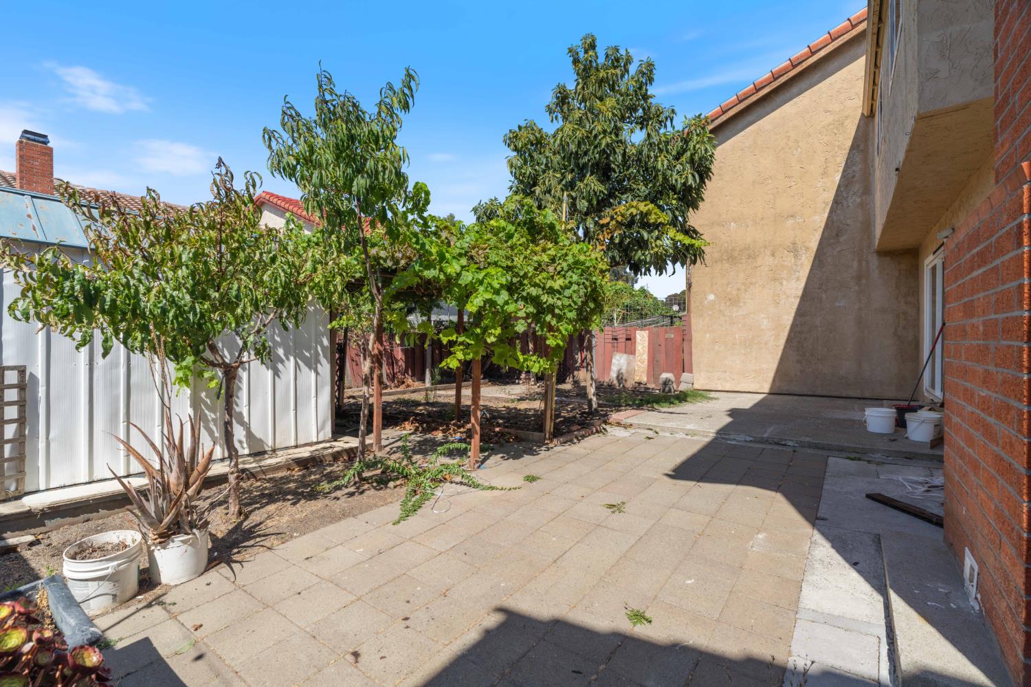 Property photo 37