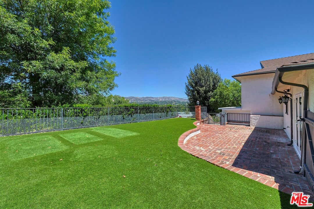 Property photo 36