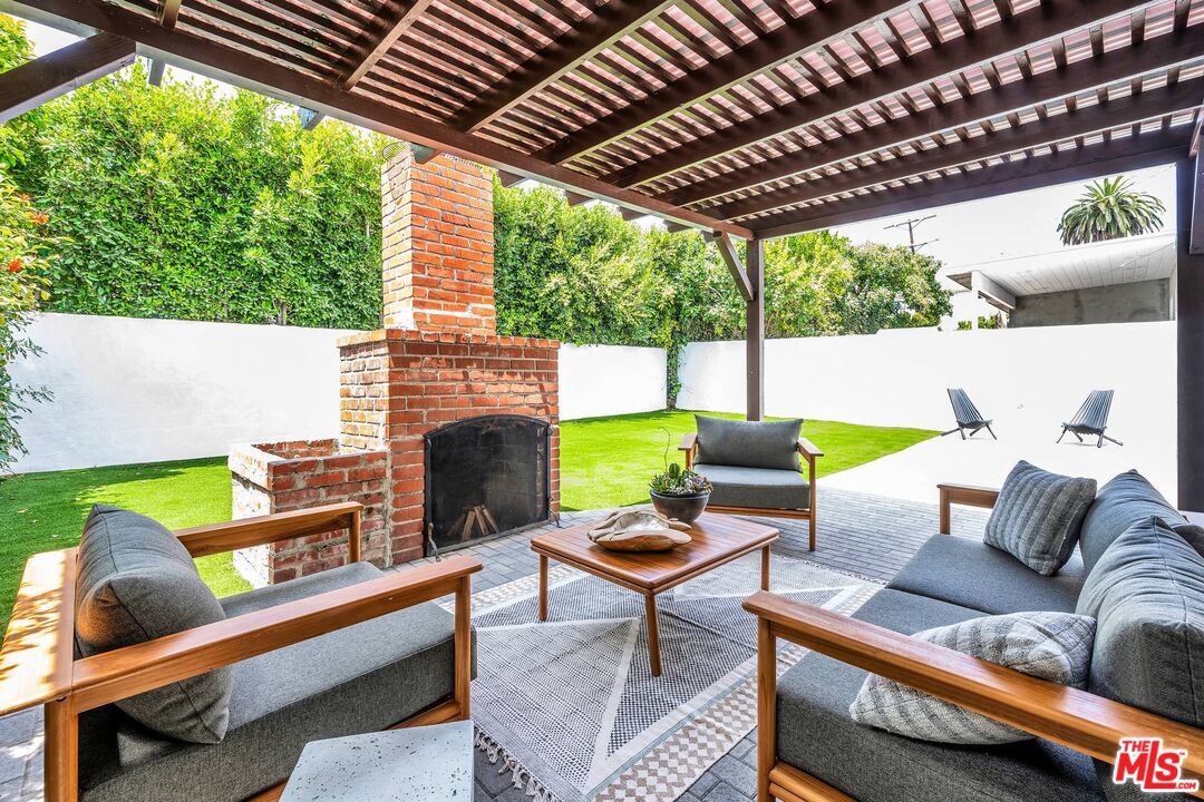 Property photo 38